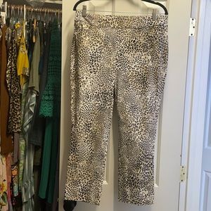 NEW! Chico’s so slimming Bridgette slim Capri